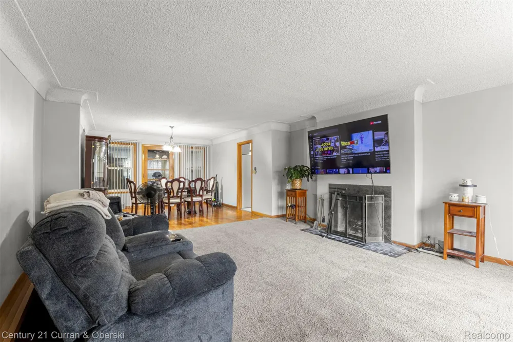 14050 Garfield Redford Charter Township, MI 48239