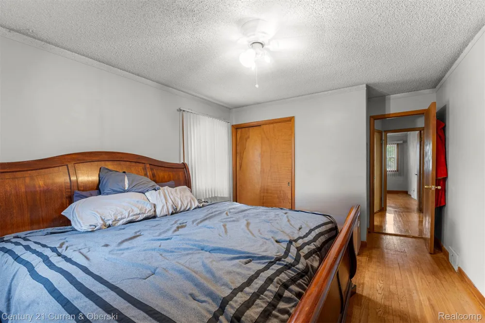 14050 Garfield Redford Charter Township, MI 48239