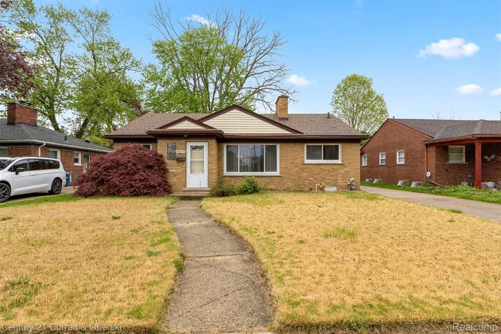 14050 Garfield Redford Charter Township, MI 48239