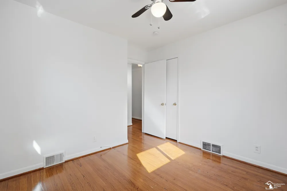 3913 Vassar Street Dearborn Heights City, MI 48125