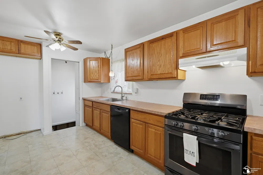 3913 Vassar Street Dearborn Heights City, MI 48125
