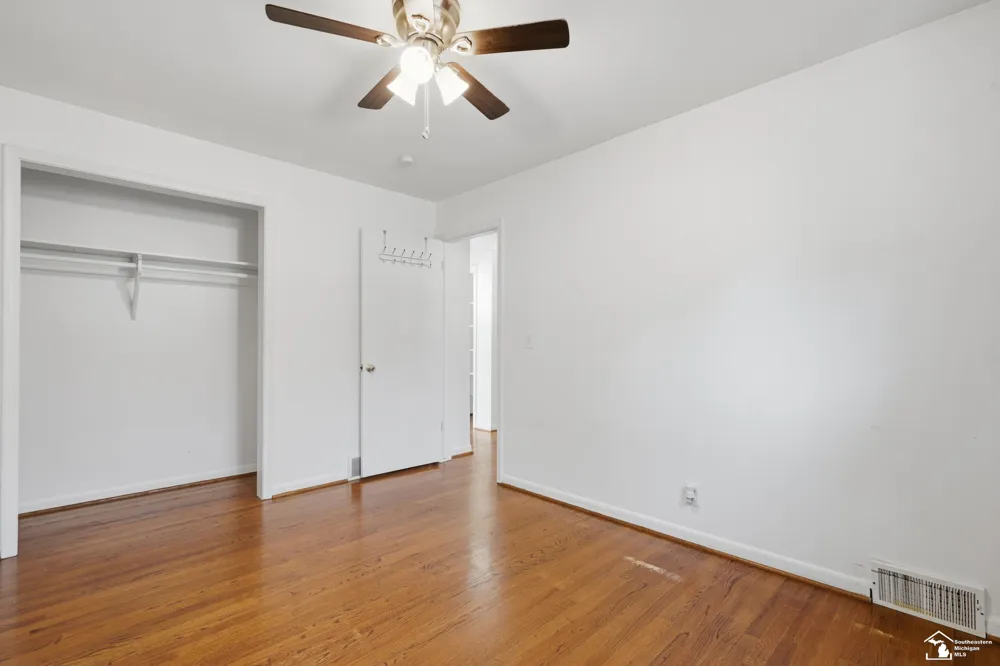 3913 Vassar Street Dearborn Heights City, MI 48125