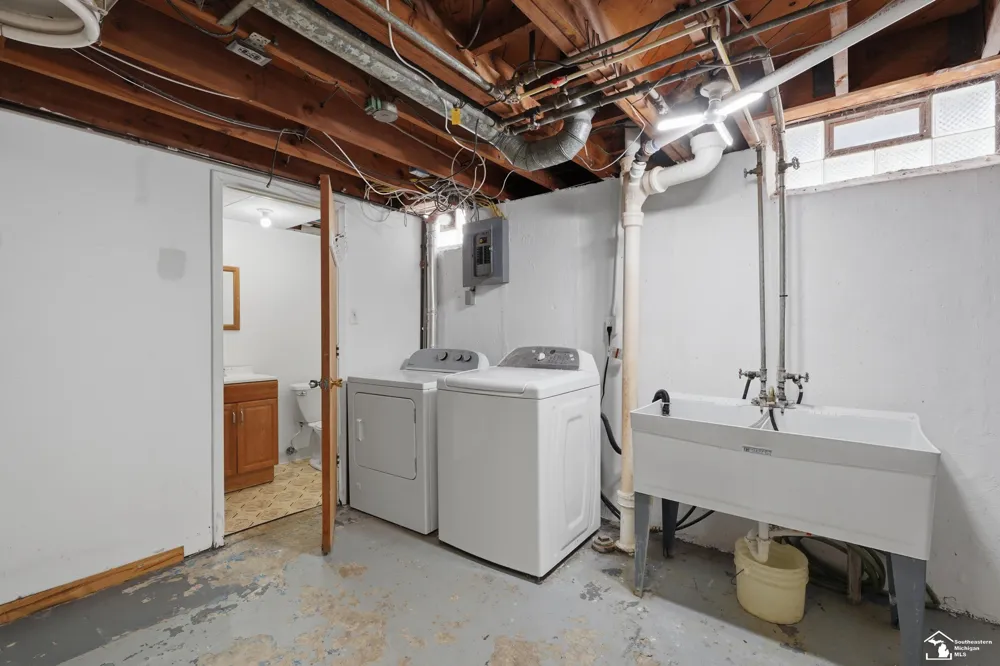 3913 Vassar Street Dearborn Heights City, MI 48125