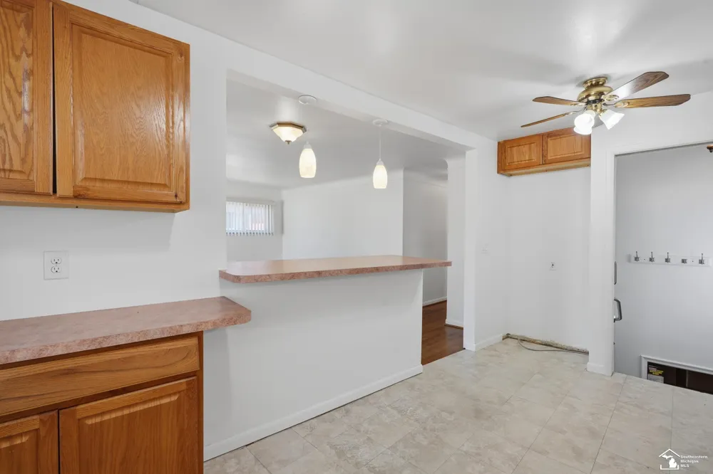 3913 Vassar Street Dearborn Heights City, MI 48125