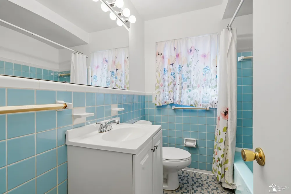 3913 Vassar Street Dearborn Heights City, MI 48125