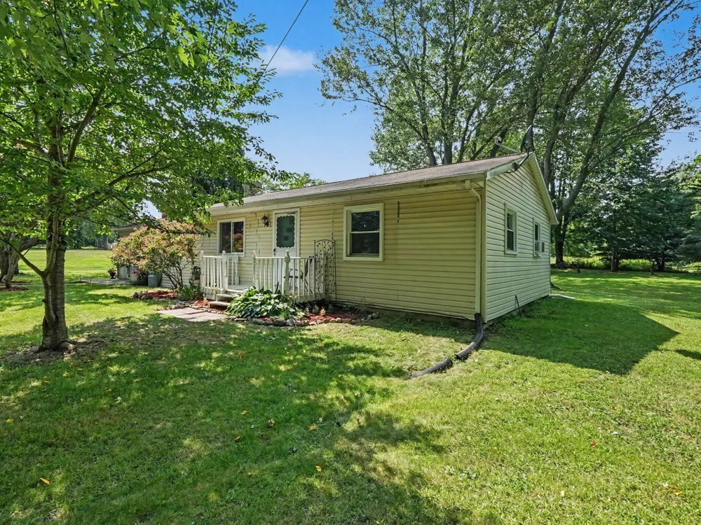 9000 Meridian Road Henrietta Township, MI 49272