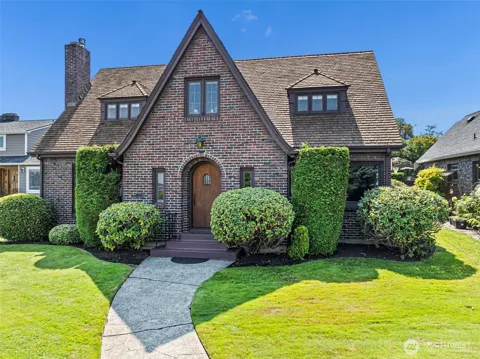 1012 Park Drive