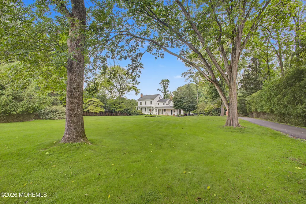 62 Swartzel Drive Middletown, NJ 07748