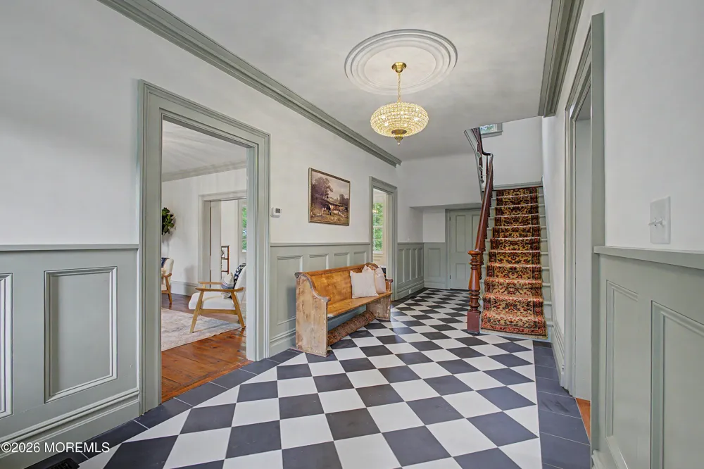 62 Swartzel Drive Middletown, NJ 07748
