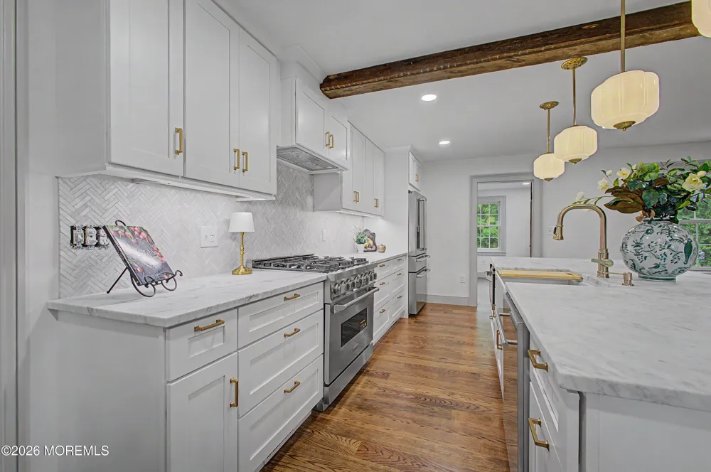 62 Swartzel Drive Middletown, NJ 07748