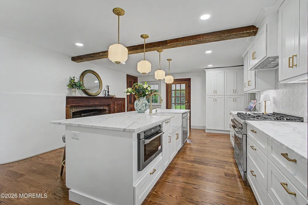 62 Swartzel Drive Middletown, NJ 07748