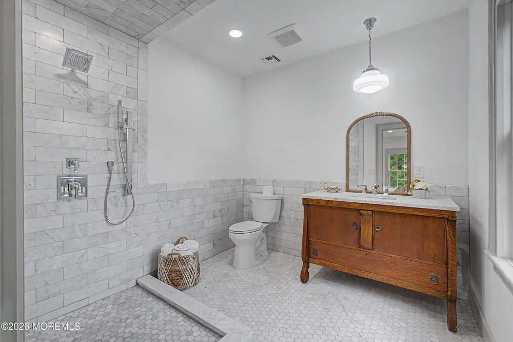 62 Swartzel Drive Middletown, NJ 07748