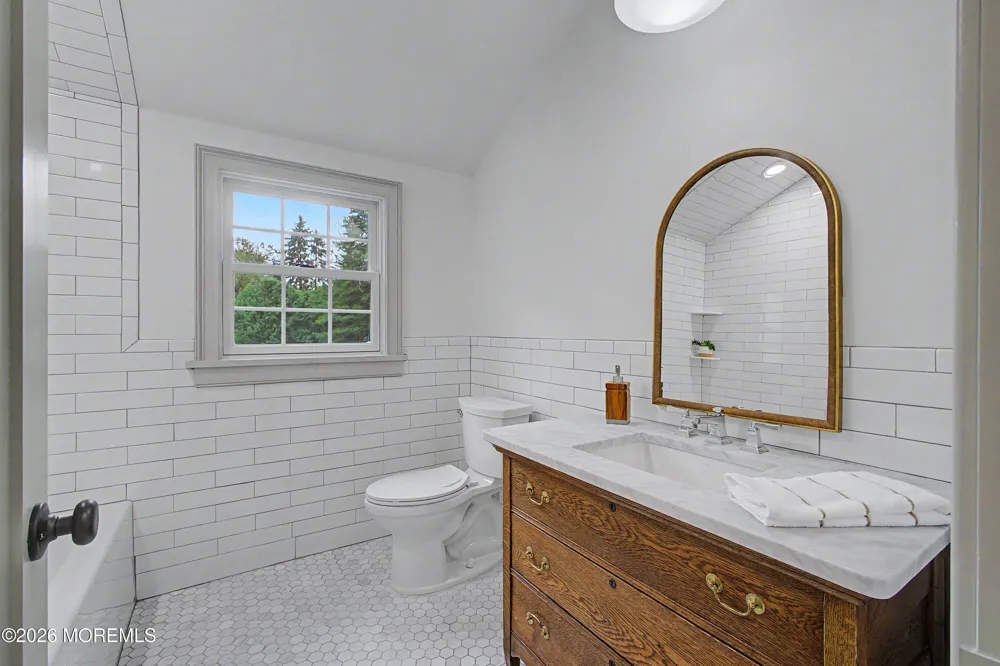 62 Swartzel Drive Middletown, NJ 07748