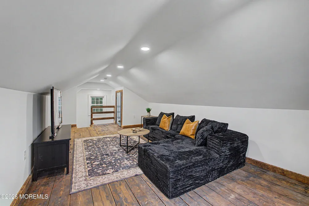 62 Swartzel Drive Middletown, NJ 07748