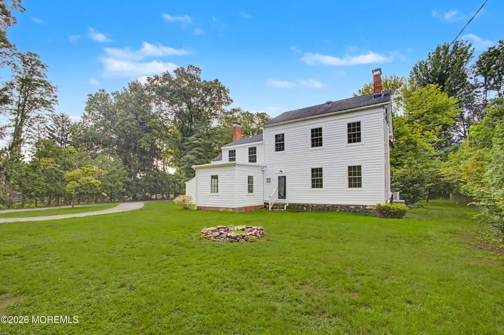 62 Swartzel Drive Middletown, NJ 07748
