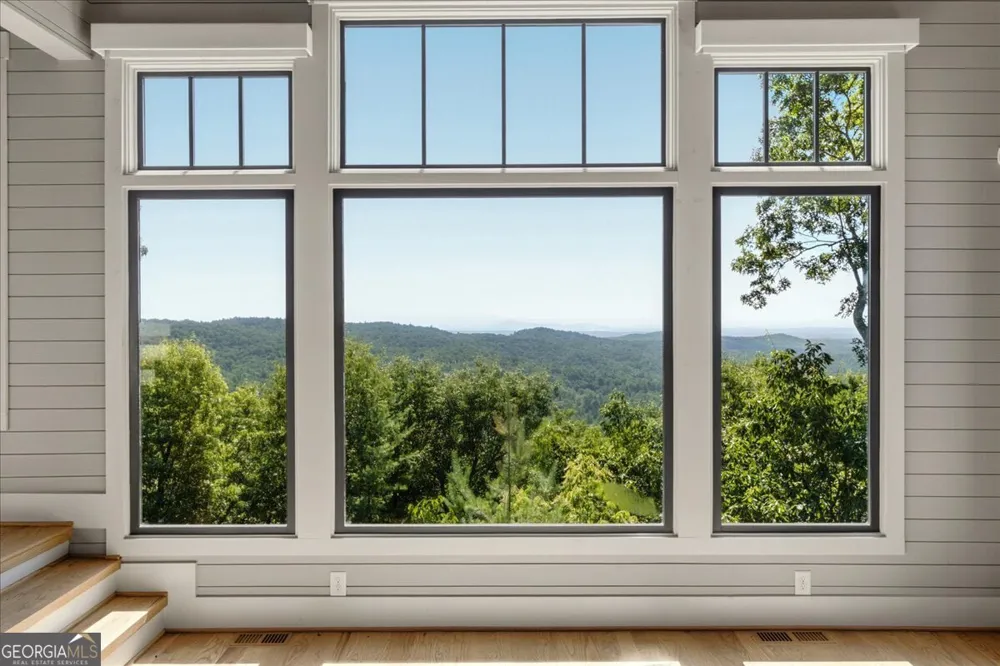207 Utana Bluffs TRL Ellijay, GA 30540