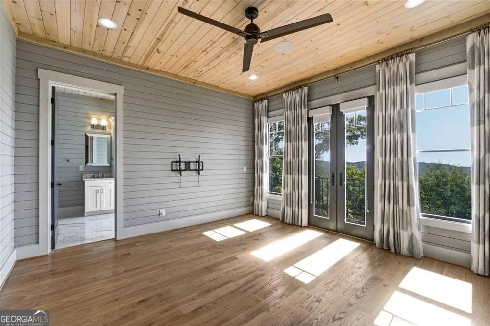207 Utana Bluffs TRL Ellijay, GA 30540