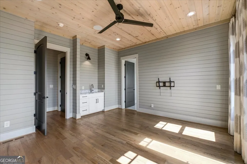 207 Utana Bluffs TRL Ellijay, GA 30540