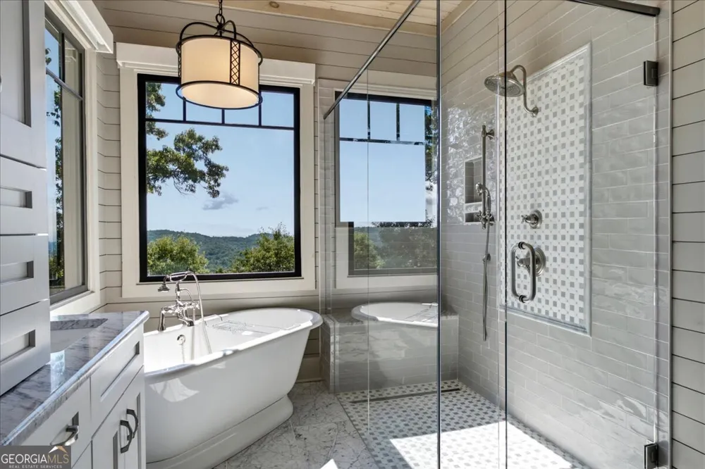 207 Utana Bluffs TRL Ellijay, GA 30540