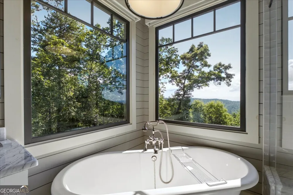 207 Utana Bluffs TRL Ellijay, GA 30540