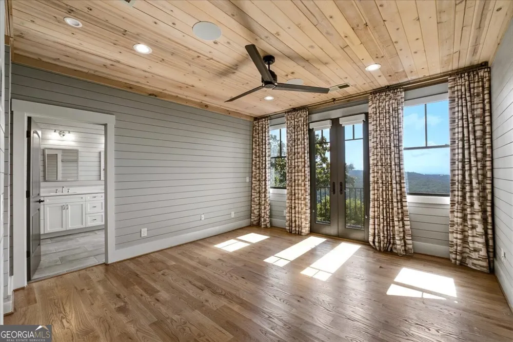 207 Utana Bluffs TRL Ellijay, GA 30540