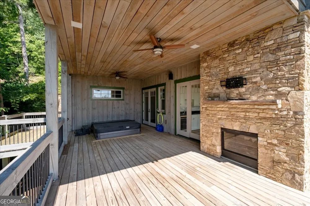 207 Utana Bluffs TRL Ellijay, GA 30540
