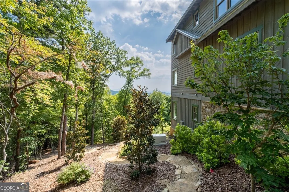 207 Utana Bluffs TRL Ellijay, GA 30540