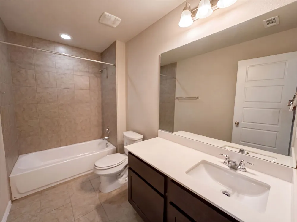3651 Sandy Brook Drive #206 Round Rock, TX 78665