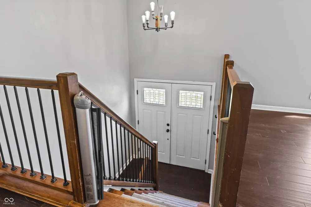 272 Canterbury Drive Avon, IN 46123