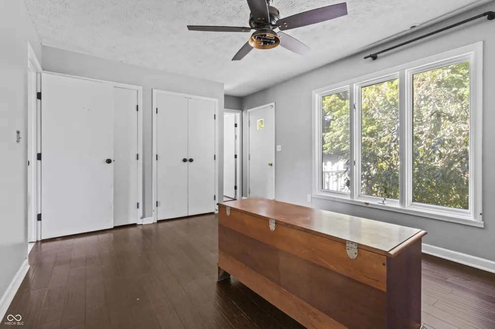 272 Canterbury Drive Avon, IN 46123