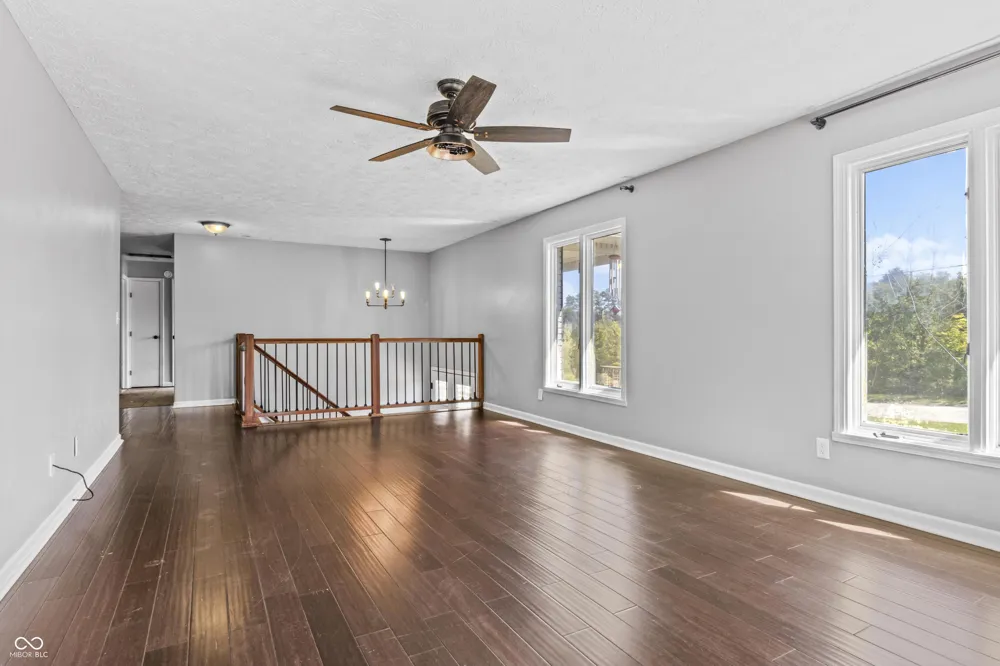 272 Canterbury Drive Avon, IN 46123