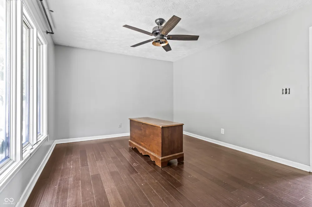 272 Canterbury Drive Avon, IN 46123