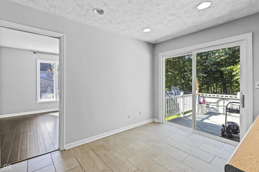 272 Canterbury Drive Avon, IN 46123