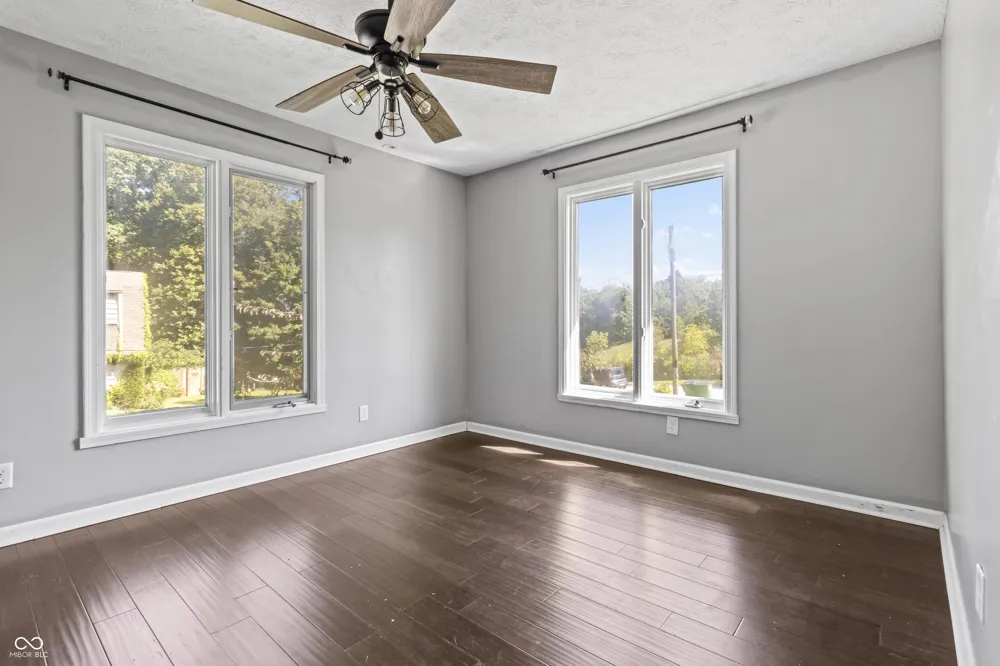 272 Canterbury Drive Avon, IN 46123