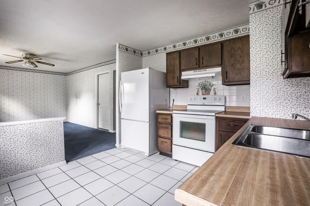 5821 Furnas Road Indianapolis, IN 46221