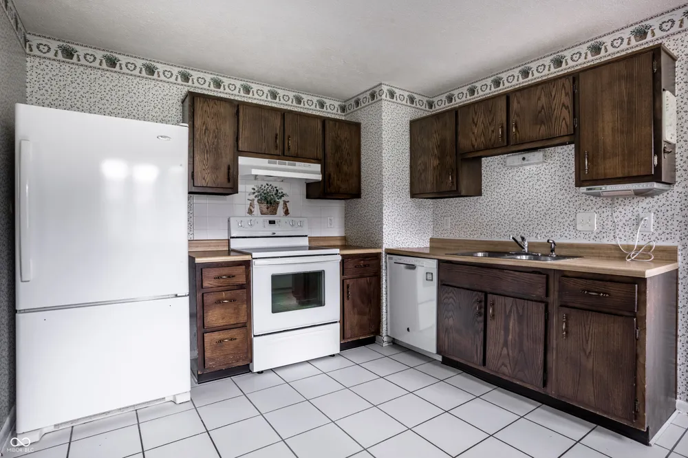 5821 Furnas Road Indianapolis, IN 46221