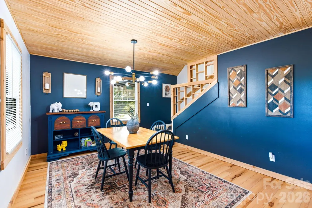 410 Mother In Law Lane Burnsville, NC 28714
