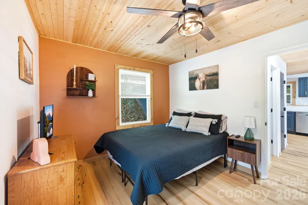 410 Mother In Law Lane Burnsville, NC 28714