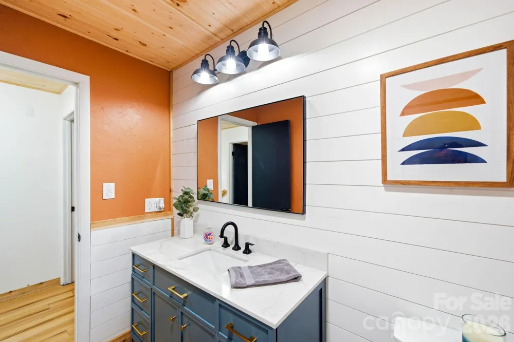 410 Mother In Law Lane Burnsville, NC 28714
