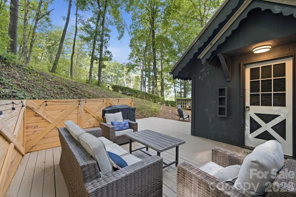 410 Mother In Law Lane Burnsville, NC 28714