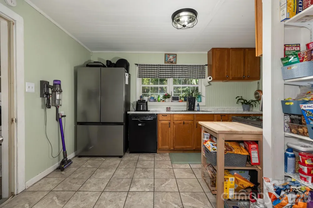 220 Collins Road Elkin, NC 28621