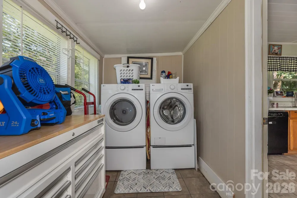 220 Collins Road Elkin, NC 28621