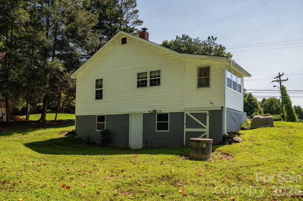 220 Collins Road Elkin, NC 28621