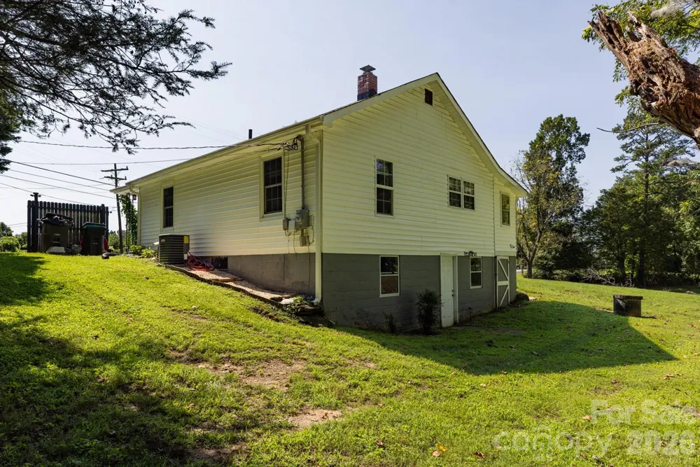 220 Collins Road Elkin, NC 28621