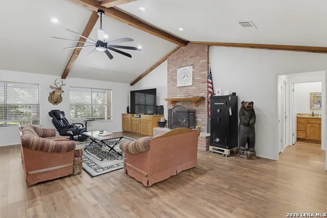 1223 Old Homestead Seguin, TX 78155