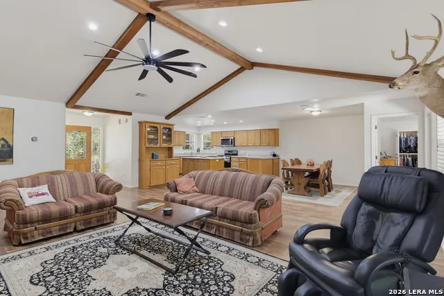 1223 Old Homestead Seguin, TX 78155