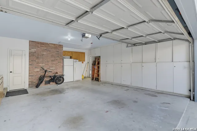 1223 Old Homestead Seguin, TX 78155