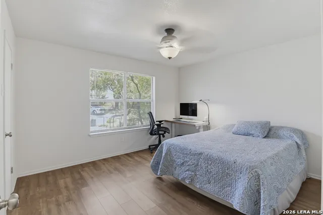 1223 Old Homestead Seguin, TX 78155