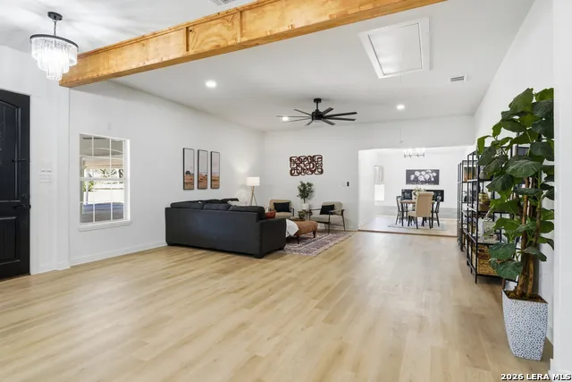 670 Quail Run Lytle, TX 78052