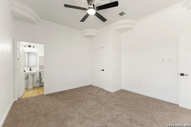 670 Quail Run Lytle, TX 78052